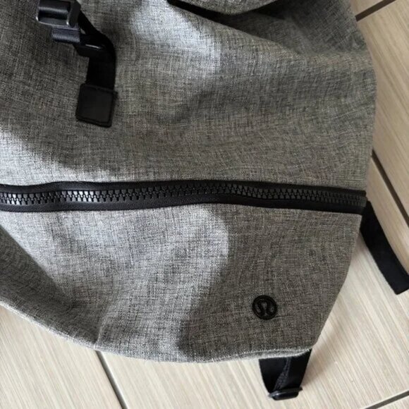 Lululemon Gray "Go Lightly Rucksack" - Picture 9 of 10